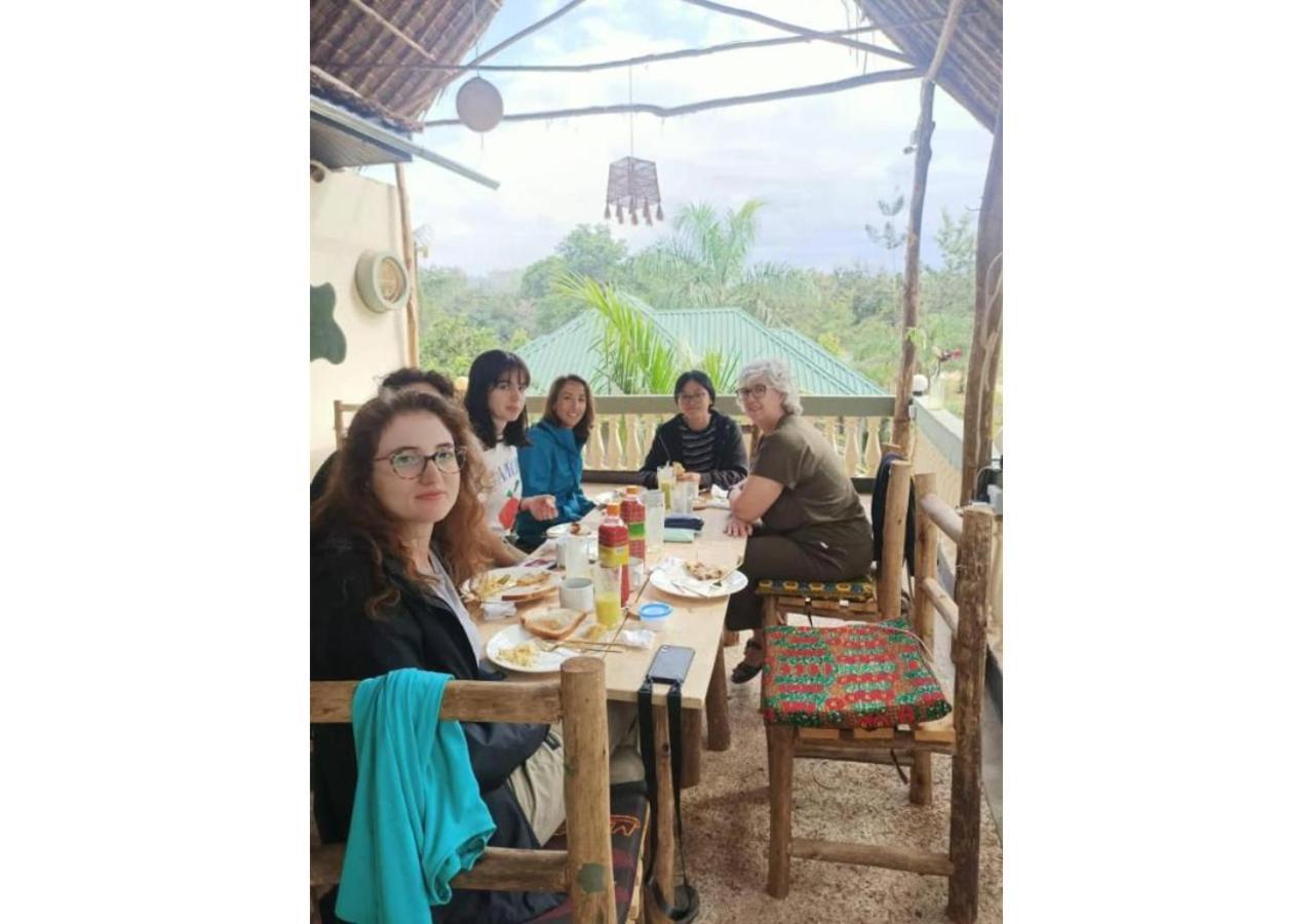Hill View Garden Hotel Moshi Buitenkant foto
